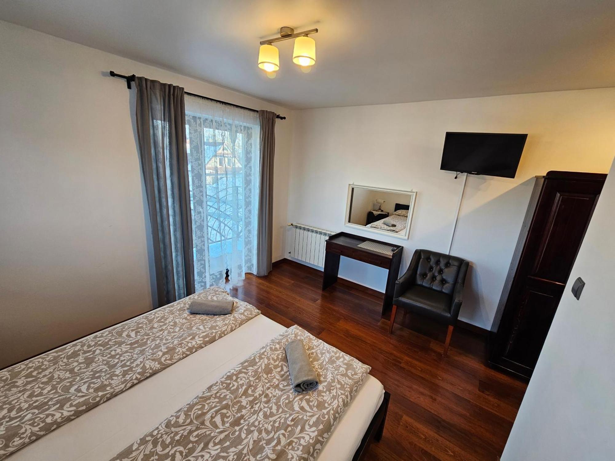 슈차브니차 Otulina Park B&B 외부 사진